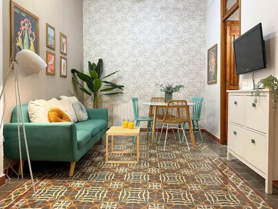 Aires Bohemios En Pleno Centro. Lägenhet Alicante Exteriör bild